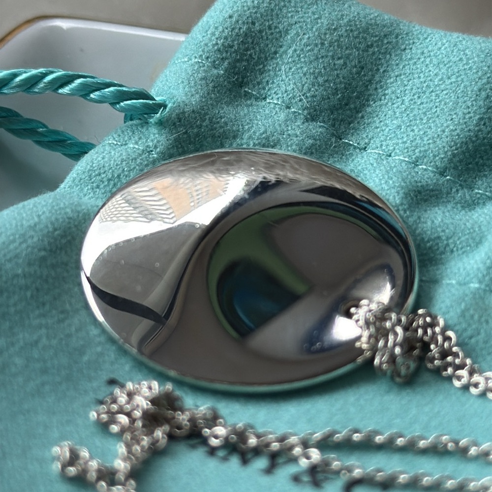 ❌SOLD❌Tiffany & Co. Elsa Peretti Large Oval Tag Pendant Necklace - Picture 8 of 10